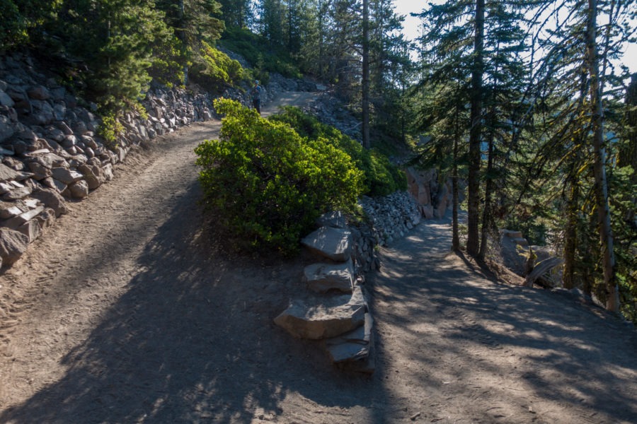 Crater Lake: Switchbacks on Cleetwood Cove Trail