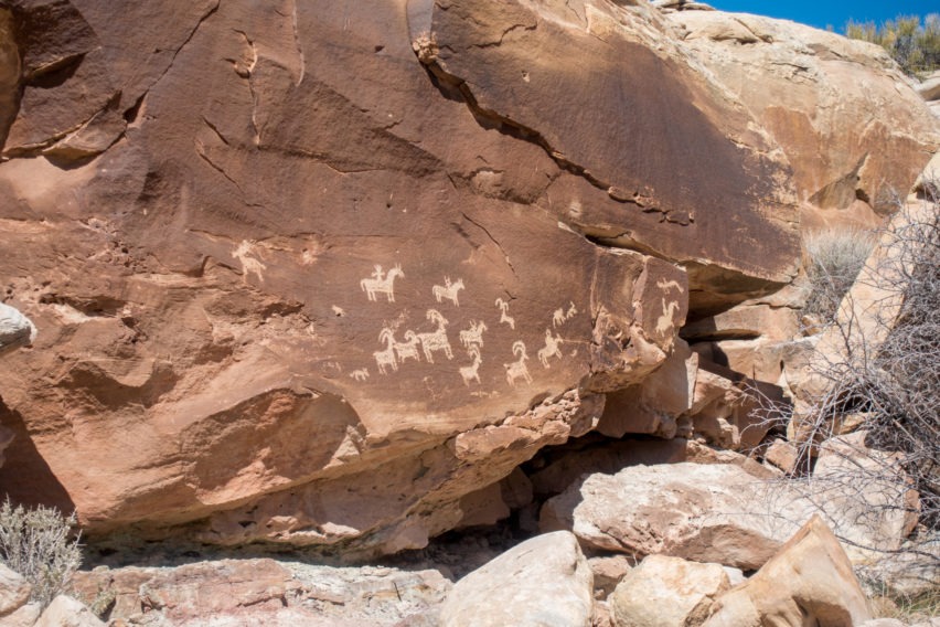 Arches: Close up of the petroglyphs